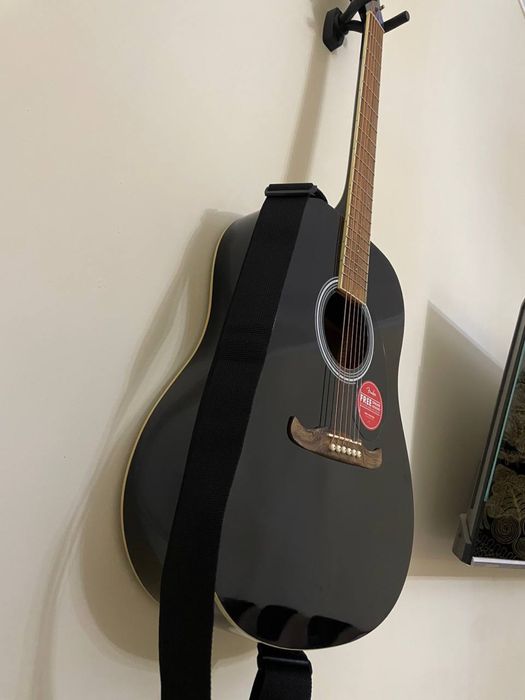 Гитара Фендер фирменный