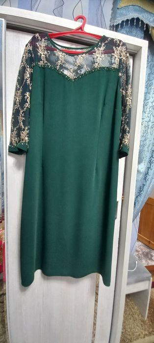 Продаётся платье