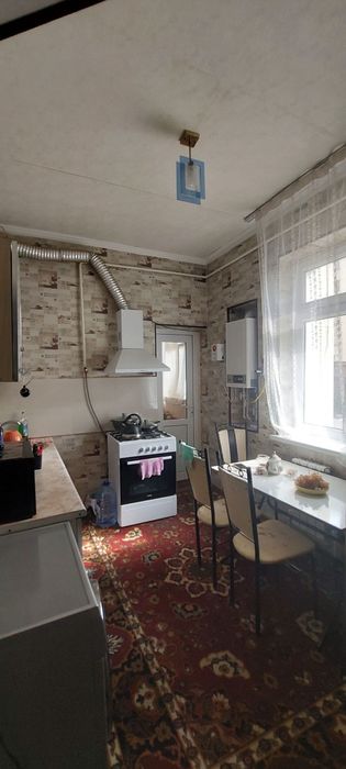 2/2/7. Сергели 6а. Квартира 50 м², дом кирпичный. Метро - 800 м.
