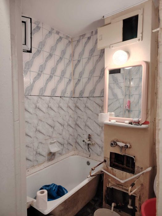 Garsoniera de Vanzare Viziru 3 , calea calarasilor 228