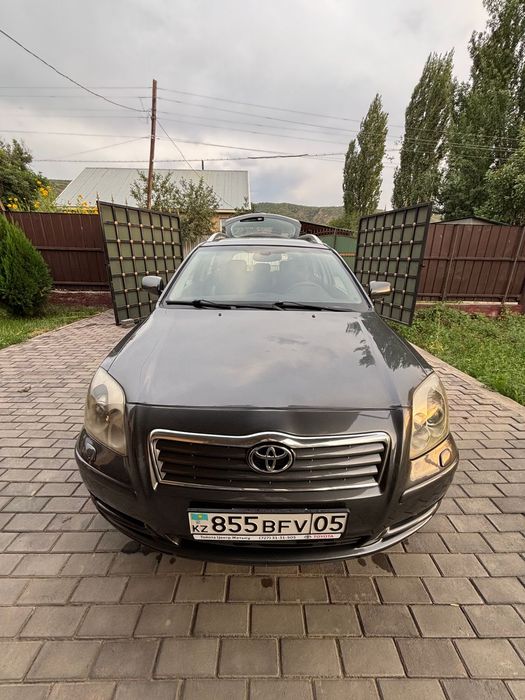 Продам тойота авенсис