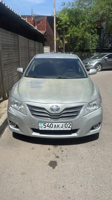 Продам камри срочно!