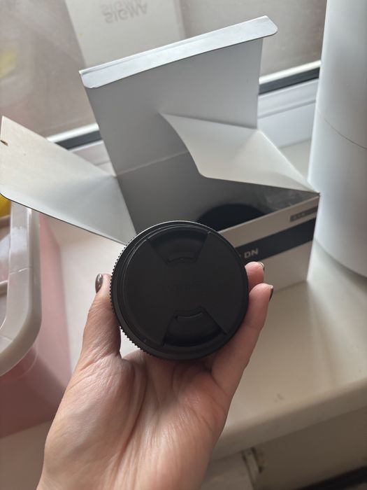 Продам объектив  sigma 30mm 1.4