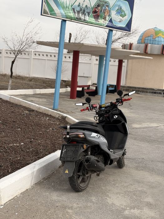 Скутер бензиновый Tiger 150cc