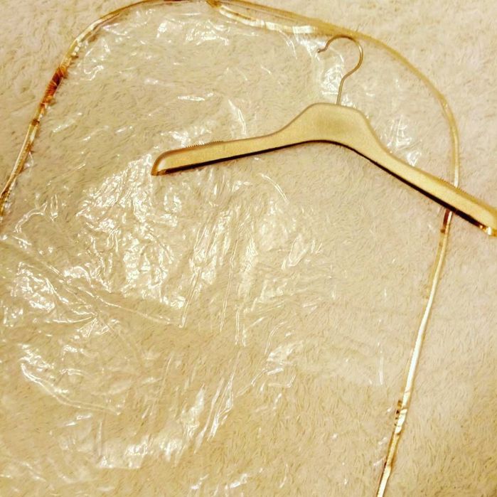 Чехол для хранения одежды оптом и донага