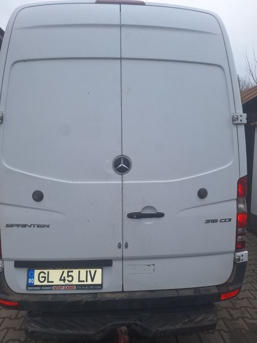 Vând Mercedes Sprinter
