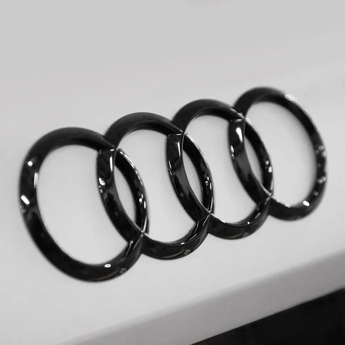 Emblema Audi A3 A4 A5 A6 A7 Q2 Q3 Q5 Q8 TT 192 mm