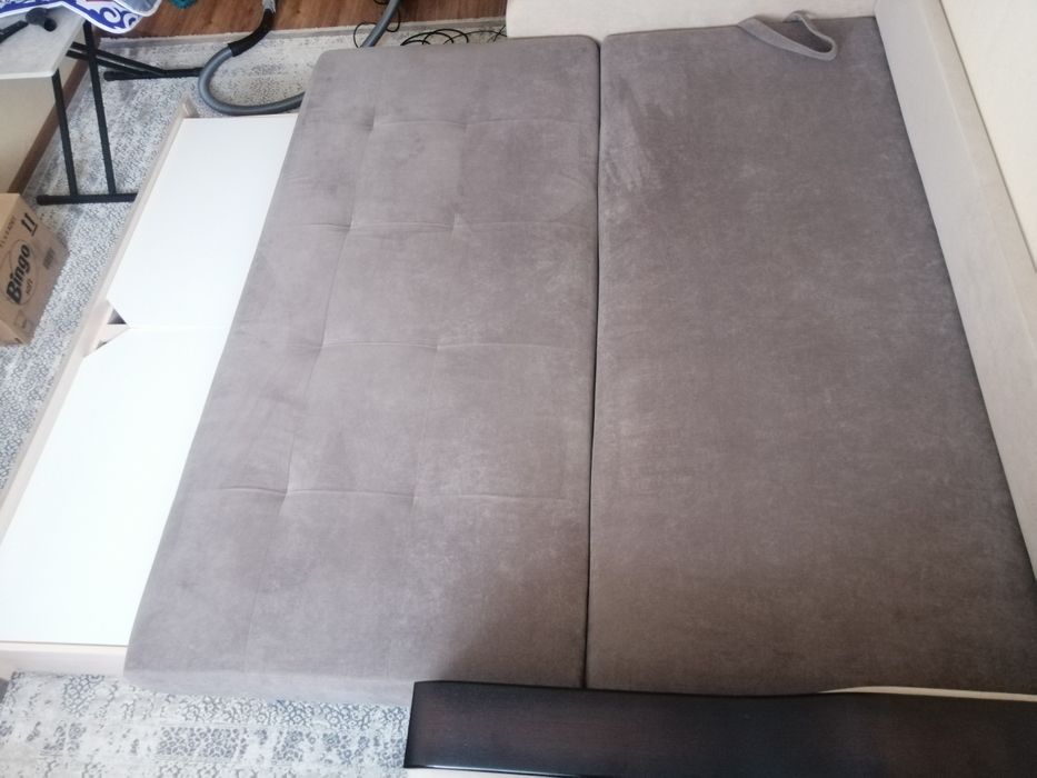 Диван  б/у в хорошем состоянии.