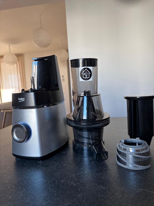 Beko Slow Juicer - Storcator de fructe