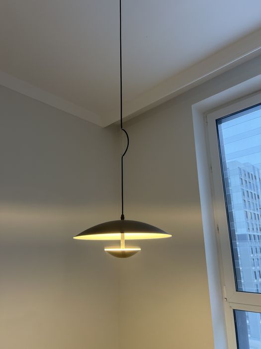 Продам навесную лампу