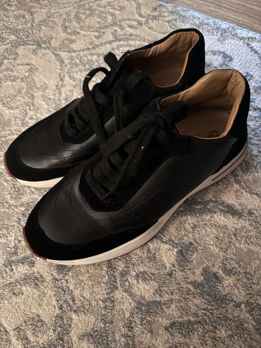 Обувь кроссовки черные