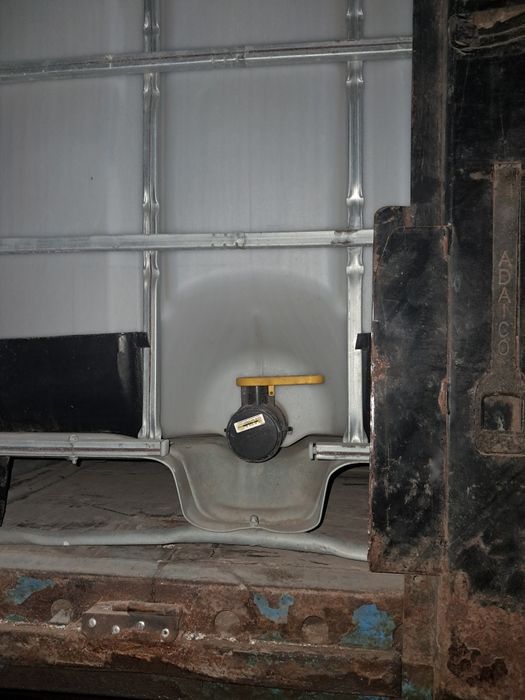 Продам ёмкости на 1000литров еврокубы