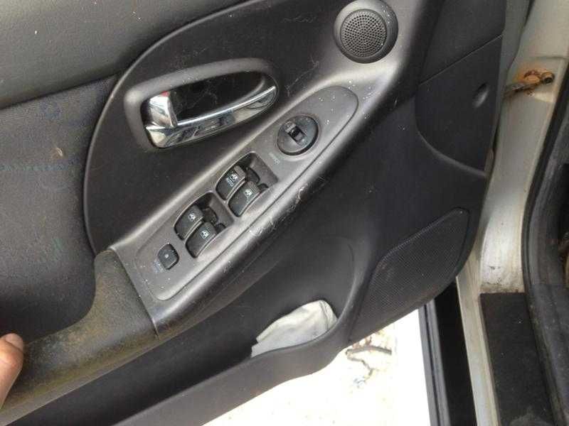 Хюндай Елантра 2.0i 16V / Hyundai Elantra 2.0i 16V на части