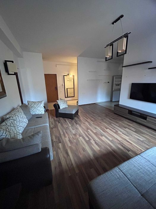Apartament 3 camere de vanzare