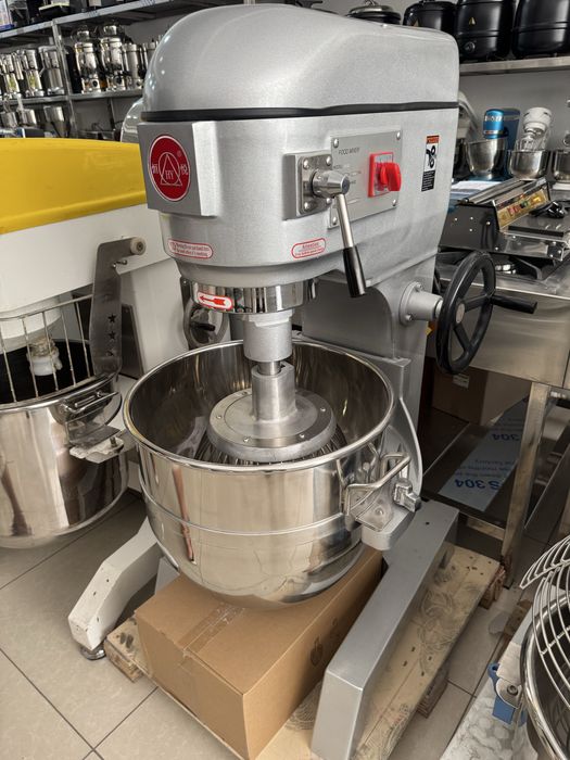 Mikser mekser planitarni