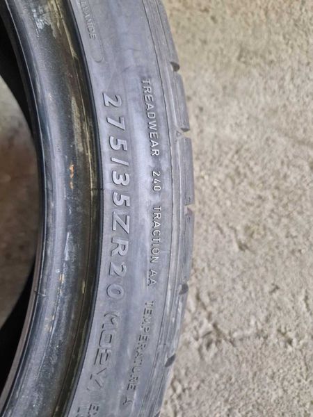 2 Dunlop R20 275/35
летни гуми DOT3918