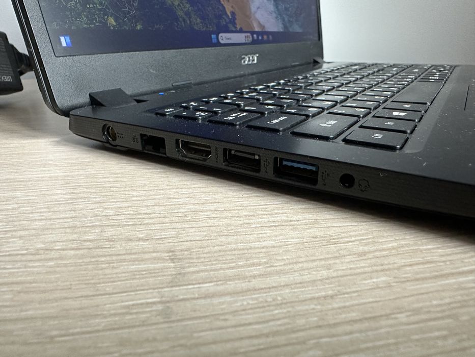 Ноутбук Acer Ryzen 3/8GB/