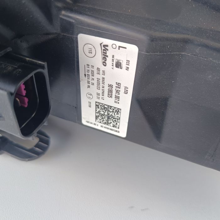 Ляв фар за Сеат Леон 4, Seat Leon ляв фар 5FB.941.007.G