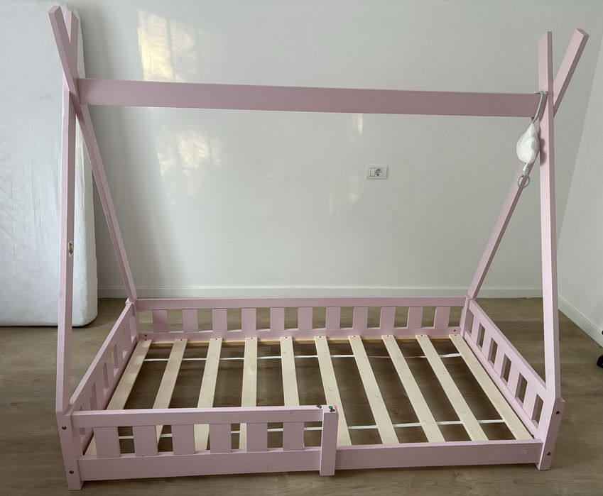 Pat copil roz tip casuta 80x160