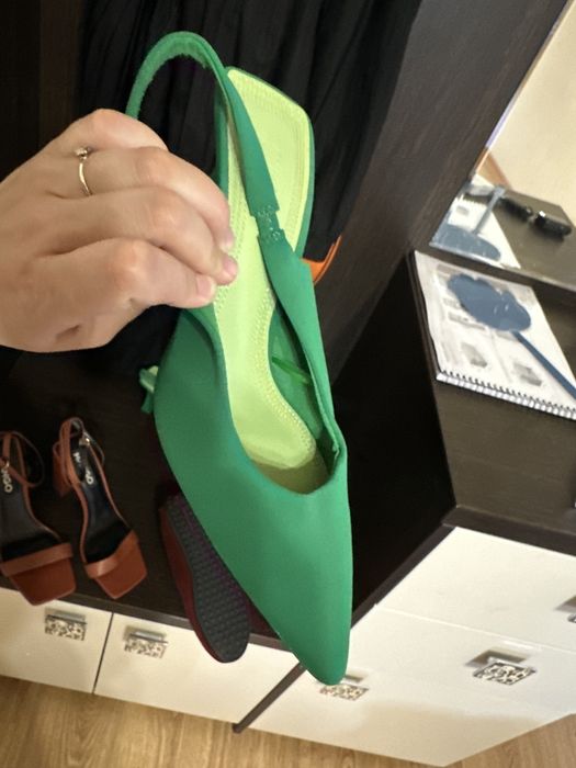 Продам обувь в идельном состоянии