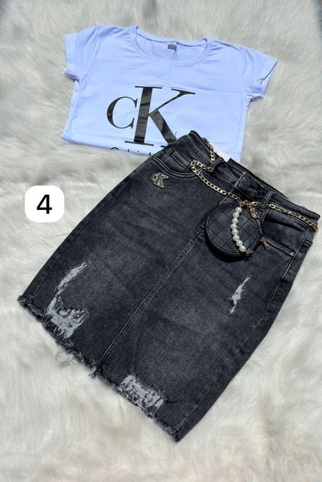 Fusta de blugi si tricou set