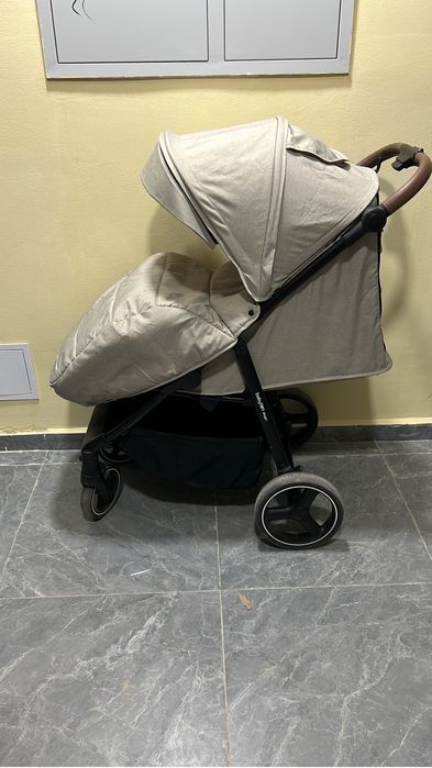 Коляска прогулочная babyton