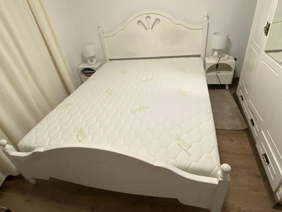 De vânzare pat din lemn!