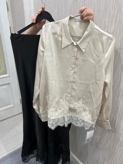 Рубашка и юбка сатылады!