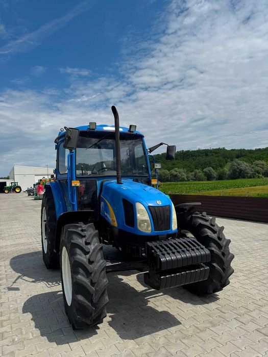 Tractor New Holland TL90