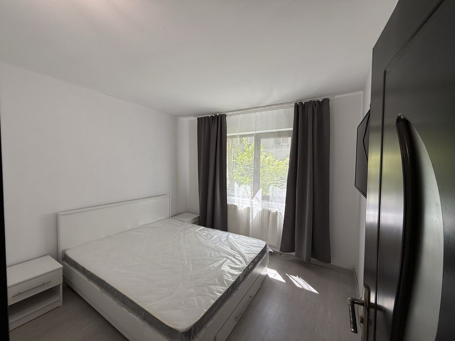 Inchiriez apartament 3 camere zona Dacia