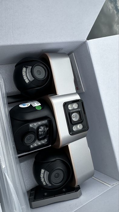 Camera supraveghere cu panou solar si  cu 3 lentile rotative, SIM/WIFi