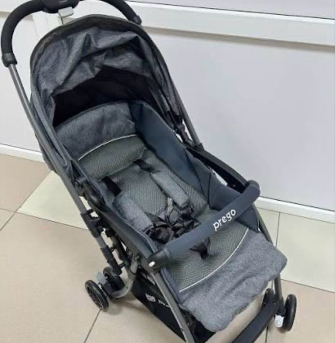 Коляска Prego, с перекидной ручкой.