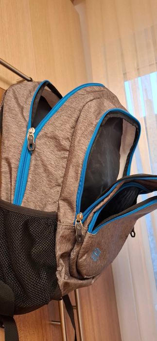 Сива раница със син кант PULSE