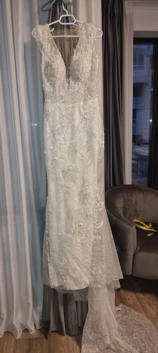 Vând rochie de mireasa Milla Nova mărime 40 noua
