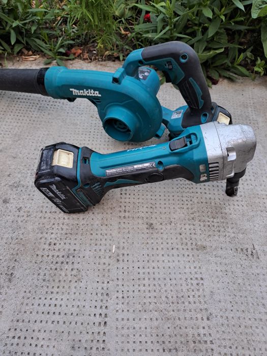 Vând suflanta makita