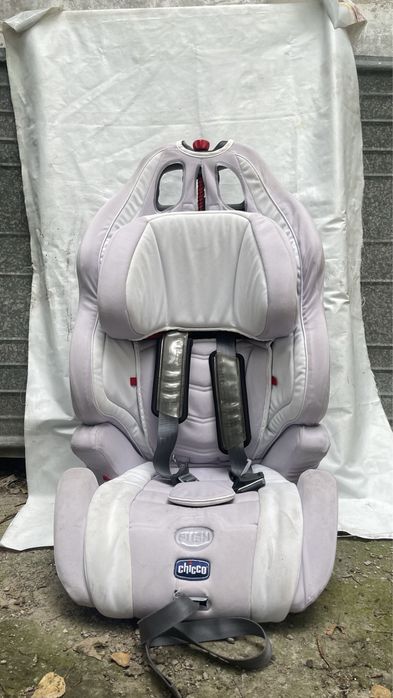 Детское кресло chicco