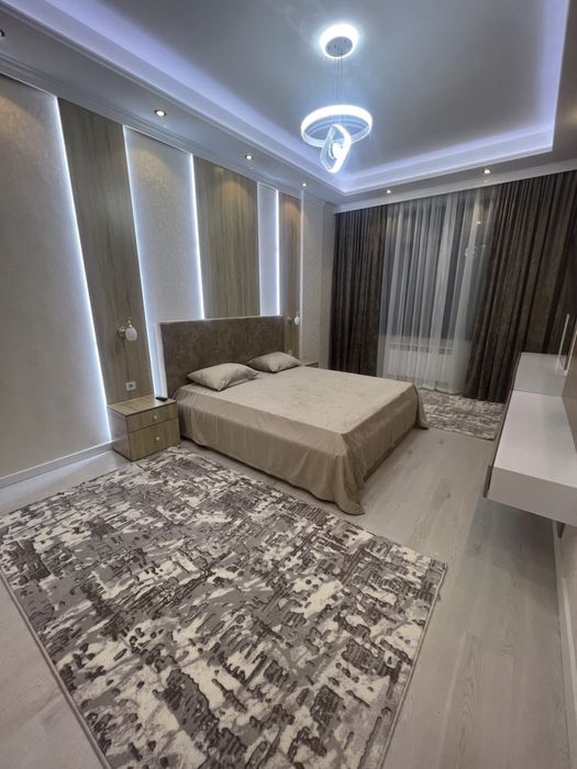 Сдаю 2 х ком премиум кв на Максима Горького Новостройка