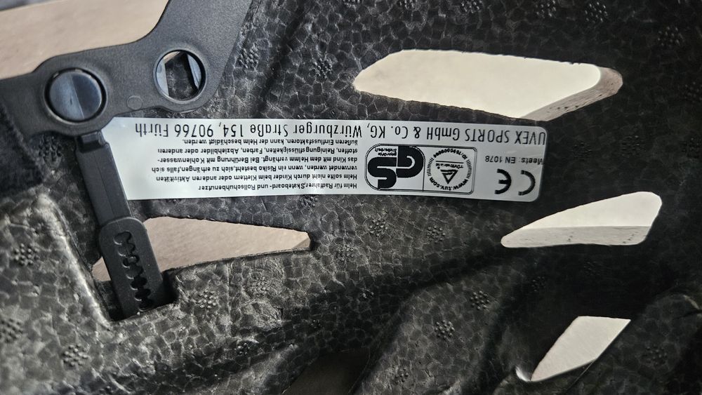 Вело каска UVEX  I-vo cc