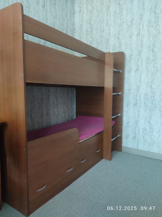 Продаётся двухъярусная кровать!!!