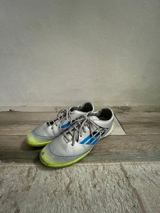 Бутсы Adidas F50 Speedcegacy