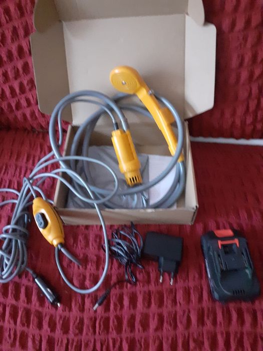 Dus portabil reîncărcabil electric