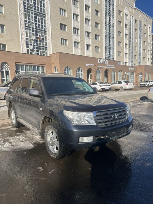 Land Cruiser 200 60th