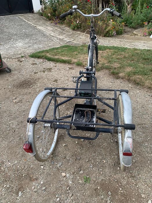 triciclu  pe benzina si electric