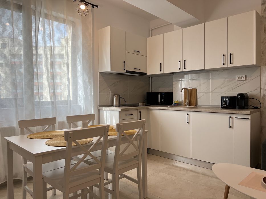 IS Cazare Regim Hotelier Apartamente 1/2/3 Camere Palas Centru Newton