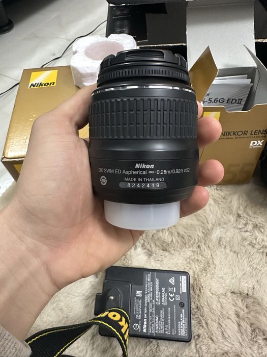 Nikon D3300 + Obiectiv + Geanta