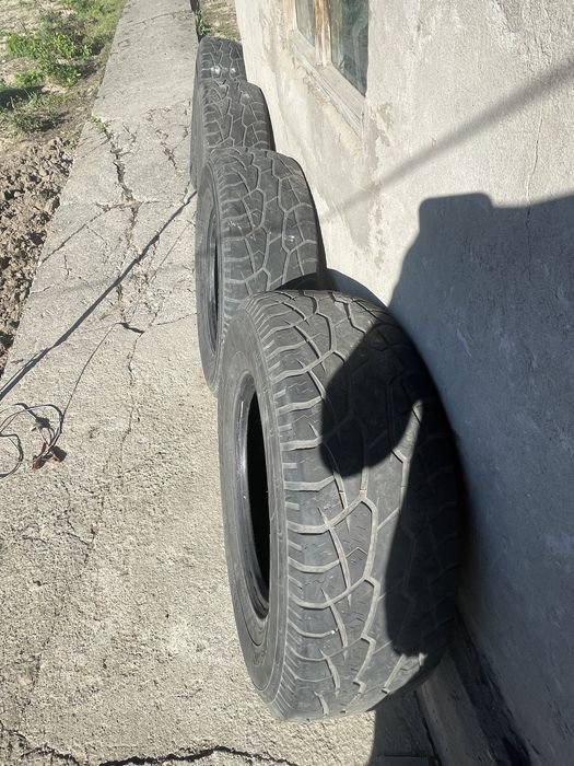 Летние шины б/у265/70r16