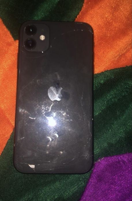 Айфон 11 на 128гб