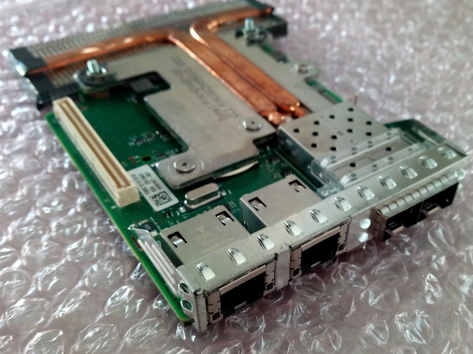 Мрежов модул Dell Intel X710/I350 10Gb/1Gb 4 порта 2*SFP+ 2*RJ45 6VDPG