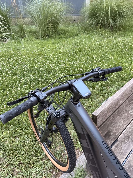Е-Bike Emtb Изцяло карбонов Електрически планински Велосипед Trek E-Caliber 9.8 29”
