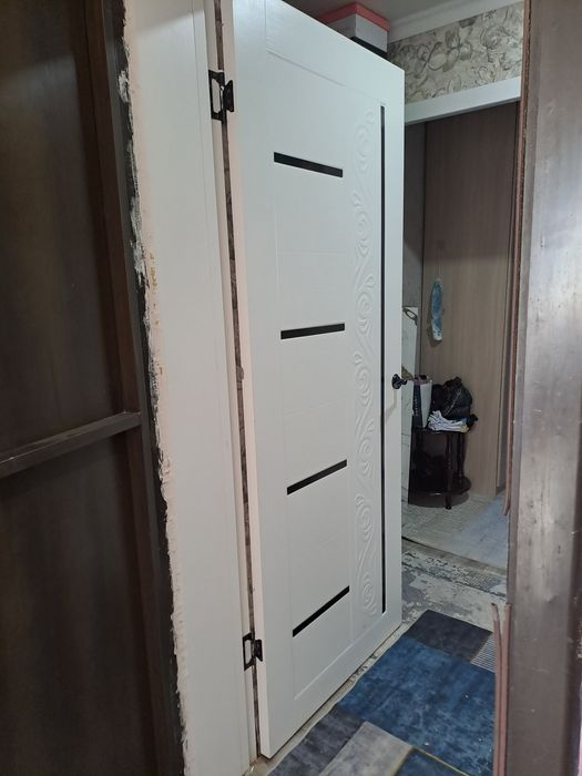 Продам межкомнатную дверь